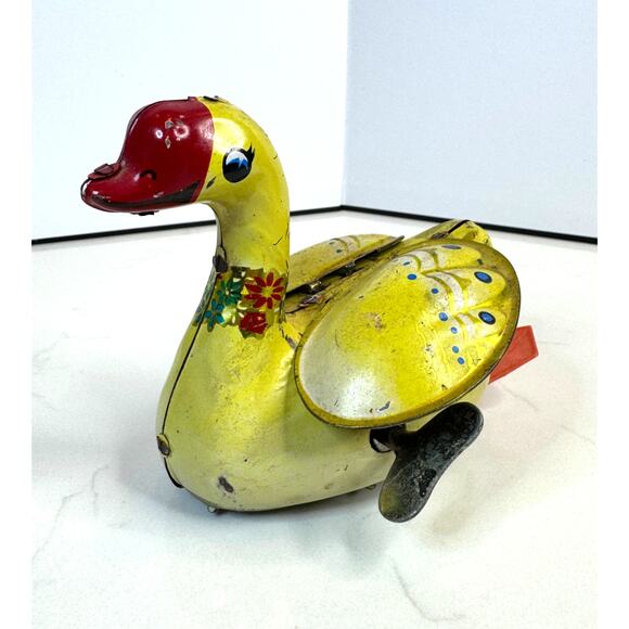 Vintage Clockwork Tin Wind Up Gosling Duck w/Key WORKS #MS98 - Picture 1 of 5
